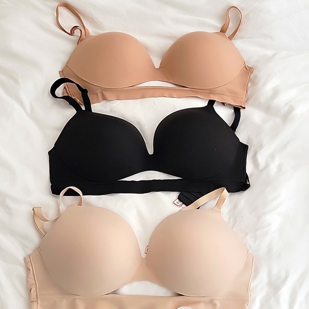 Victoria's Secret Wireless Push-Up bras